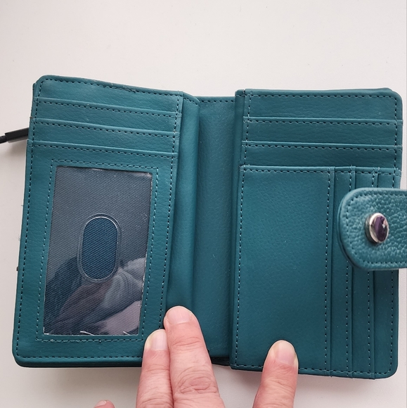 Teal leather wallet - Picture 6 of 8